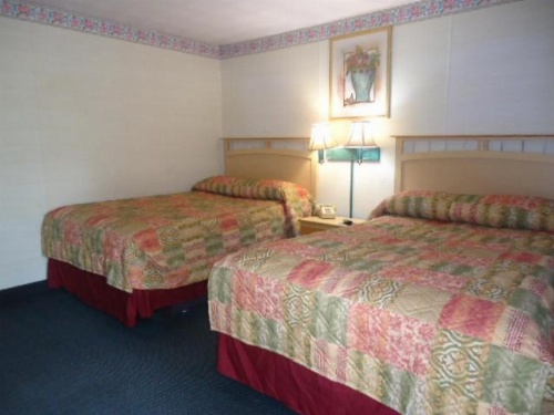 Relax Inn image 13