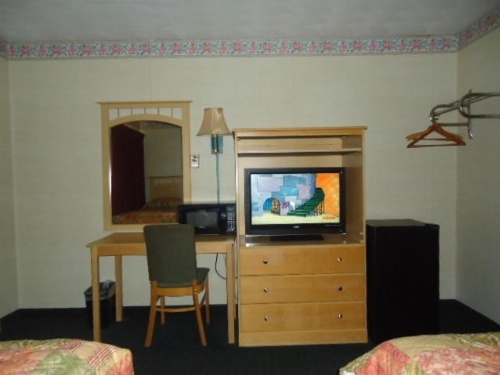 Relax Inn image 14
